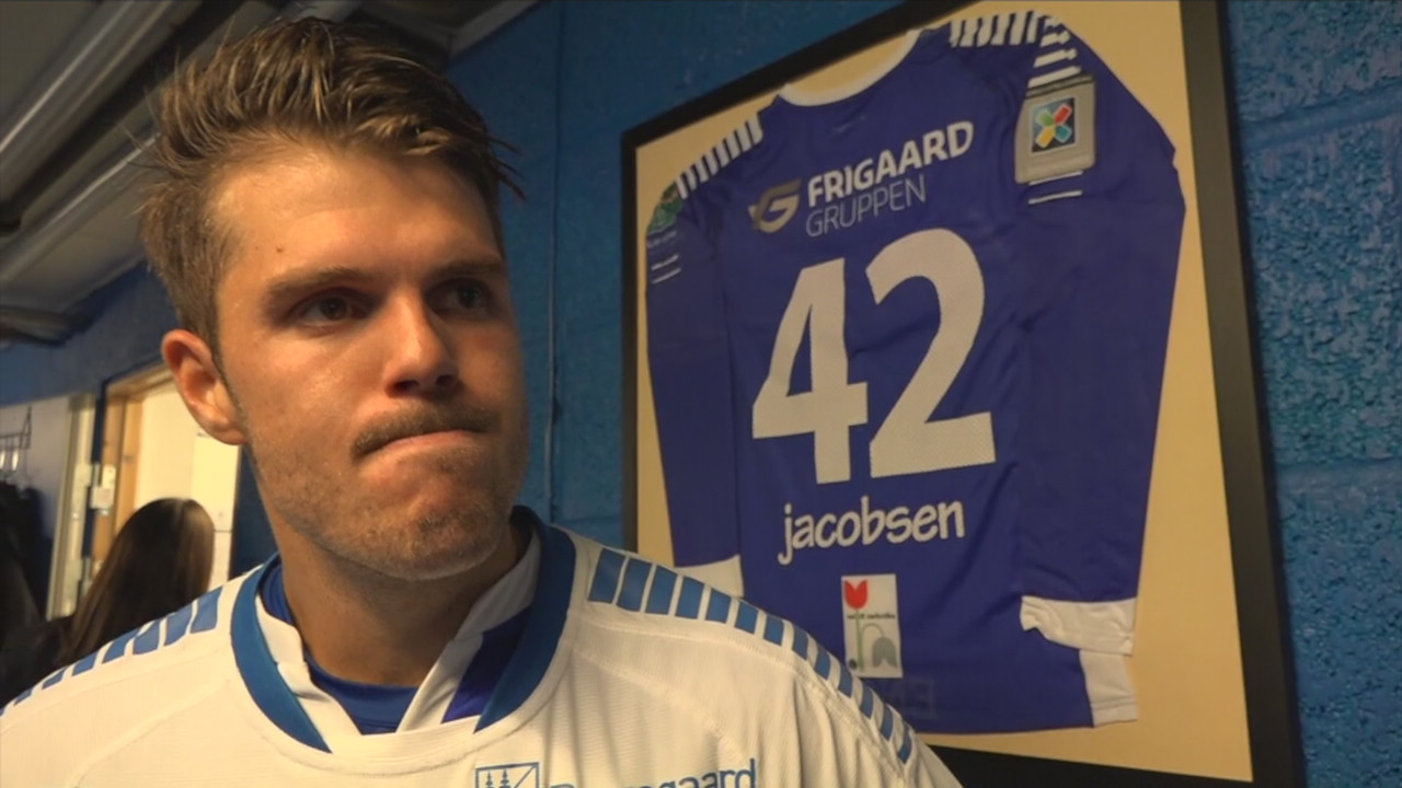 - Står opp for lagkameraten min